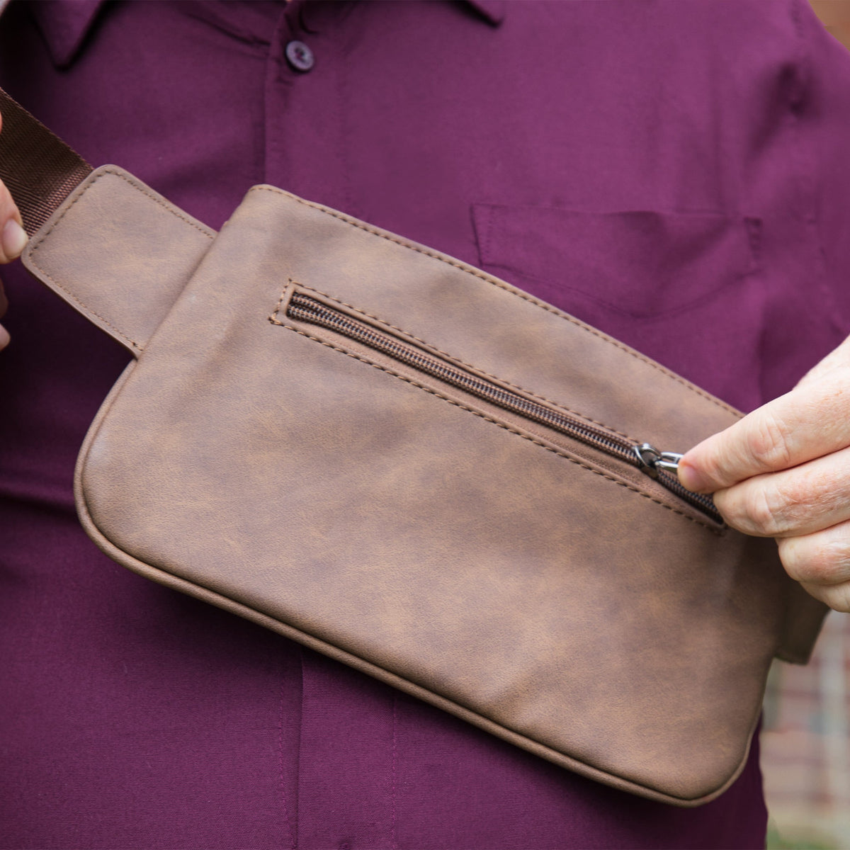 Vegan leather crossbody fanny pack, photo 7